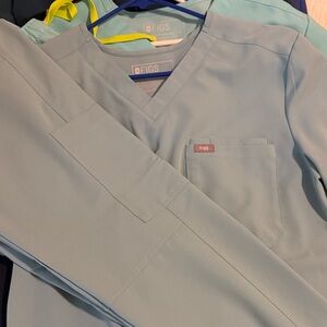 Figs Sky Blue Scrub Set